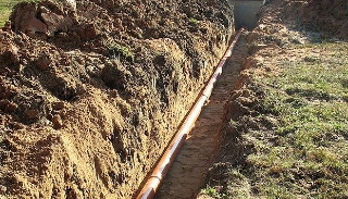 Копка траншей для водопровода в Каменске-Шахтинском: цена за метр от 943 руб.
